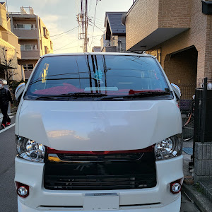 ハイエースバン TRH200V