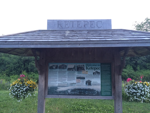 Ketepec Info Booth