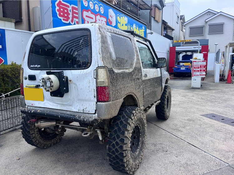 ジムニーの洗車・熱中症に注意・７月もよろしくお願いいたします・DIYに関するカスタム事例の投稿画像4枚目