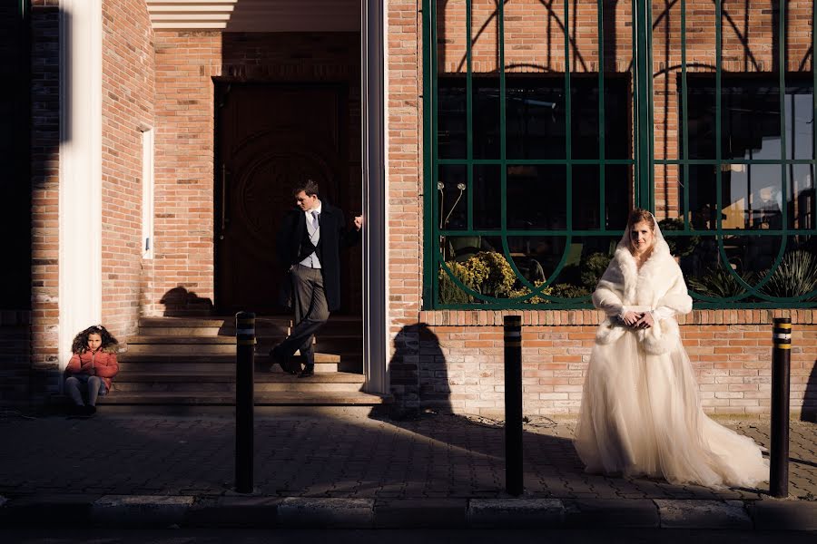 Wedding photographer Alex Petre (iamalexpetre). Photo of 12 March 2023