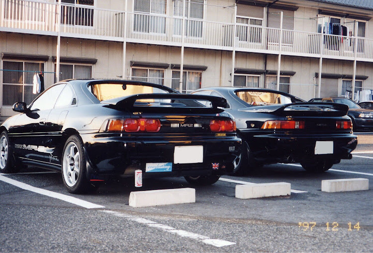 MR2のクレスタ・アルファードハイブリッド・カレン・Kei works・カローラフィールダーに関するカスタム事例の投稿画像5枚目