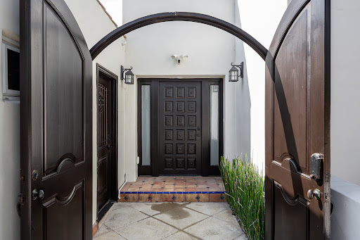 Maison contemporaine en bord de mer avec terrasse 3