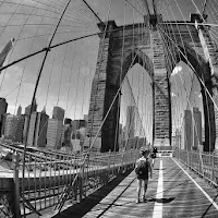 Brooklyn Bridge di 