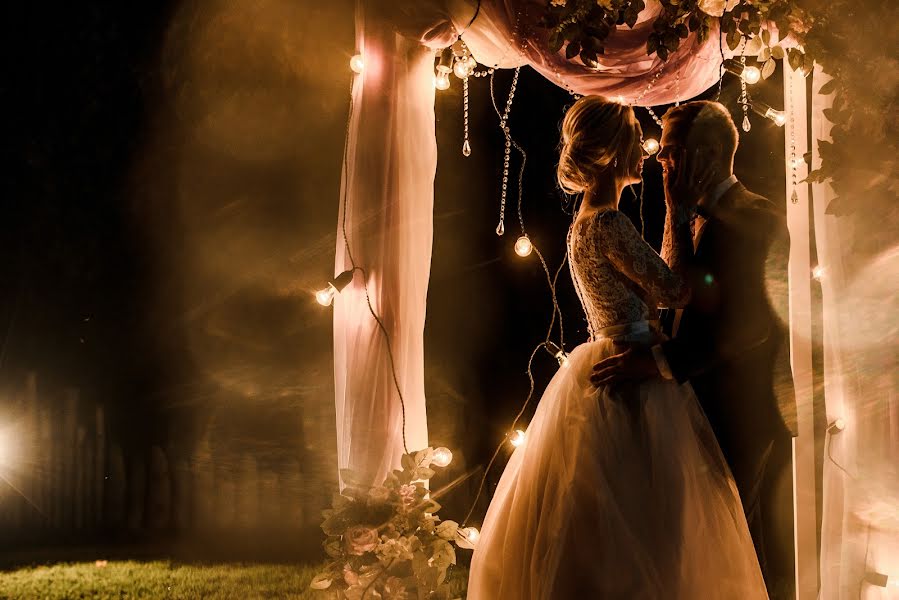 Fotógrafo de casamento Vlad Linnik (linnik). Foto de 21 de outubro 2018