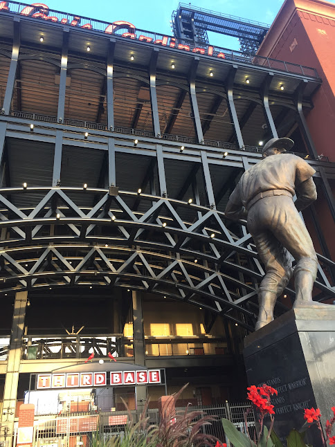 Stan Musial statue