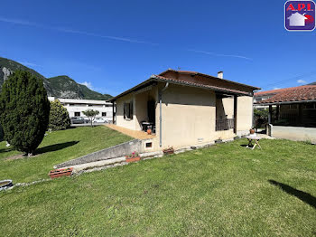 maison à Tarascon-sur-ariege (09)