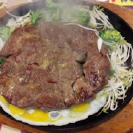 瘋牛排洋食 fun steak(士林店)