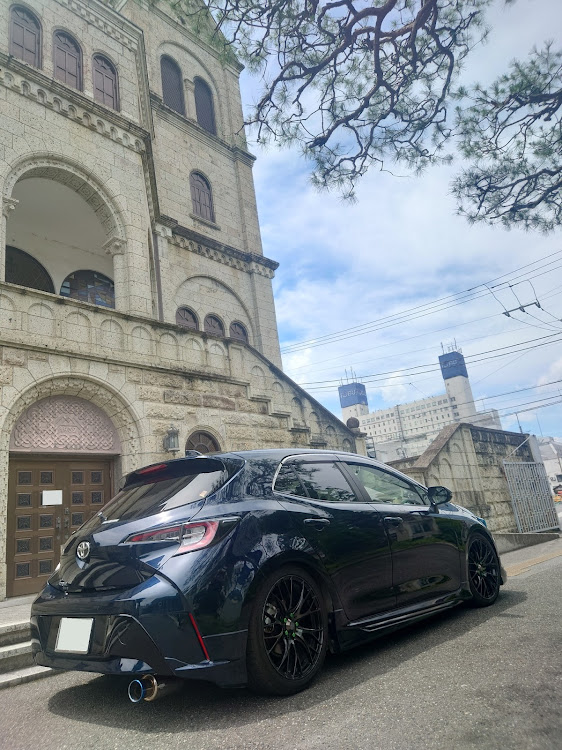 カローラスポーツのいつもイイネ&コメントありがとうございます🙇‍♂️・あぢぃ*o_ _)oﾊﾞﾀｯ・教会堂に関するカスタム事例の投稿画像7枚目