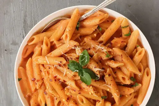 Cheesy Penne Mix Sauce Pasta With Garlic Breads(2 Pieces)