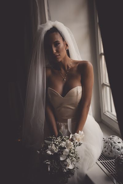 Fotografo di matrimoni Stanislav Stratiev (stratiev). Foto del 10 aprile 2019