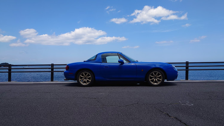 ロードスターのエスケレートブリサ・マリナーブルー・レーシングストライプ・ワタナベホイール・NB ロードスターに関するカスタム事例の投稿画像2枚目