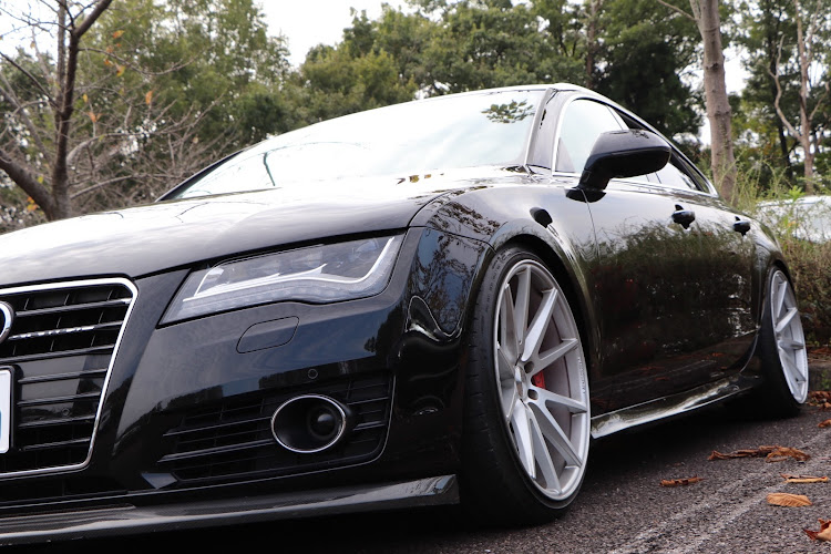 A7 スポーツバックのAudi・アウディのある生活・全国オフ・ナナさんの日常・撮る人を撮るに関するカスタム事例の投稿画像14枚目