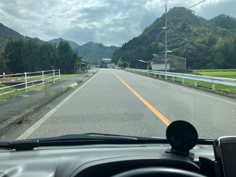エブリイバンの広島じゃ軽！・#現場車両・神石低車高組合・横山BODYワークス・嫁さんとドライブに関するカスタム事例の投稿画像1枚目