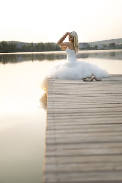 Fotografer pernikahan Eszter Semsei (esztersemsei). Foto tanggal 1 Desember 2016