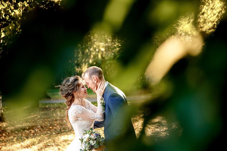 Wedding photographer Anton Kamenskikh (akamenskih). Photo of 17 October 2017