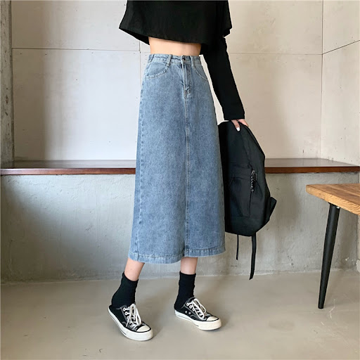 Title 1, Versatile hip skirt for a stylish look. Perfect...