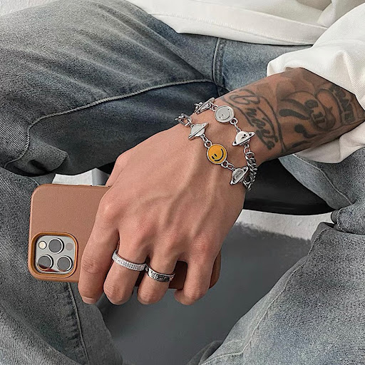 Title 5, Splice Bracelet Cuban Diamond Planet, a dazzlin...