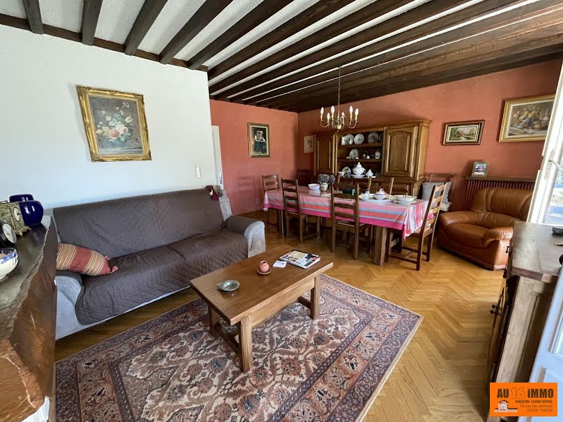 Vente maison 6 pièces 147 m² à Thiers (63300), 159 000 €