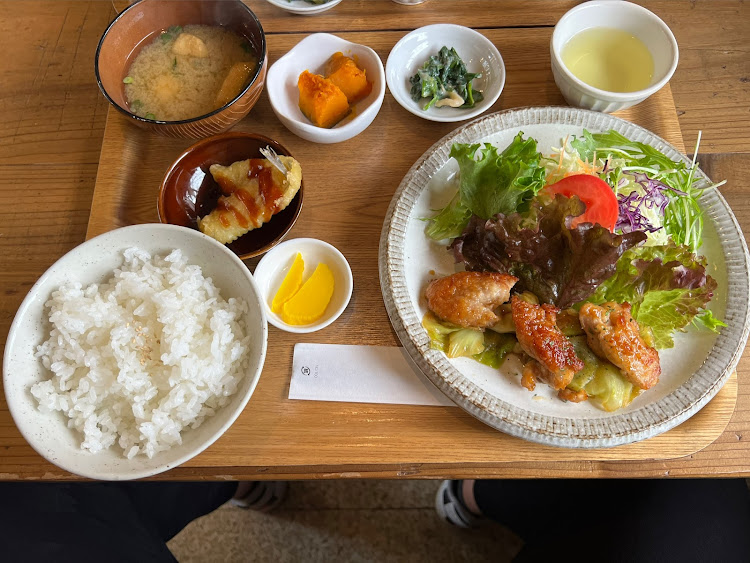 Cクラス ステーションワゴンの🤡ワラクシの🗓️年中行事であります🌸お花見❤️‍🔥🥰・☕️あかいみ様で🍽️お昼御飯🎶😄・🚩のいちあじさい街道で🌸お花見❤️‍🔥・約束は守れませんでしたがオフクロをお花見に🌸・だから葉桜は嫌い…に関するカスタム事例の投稿画像2枚目