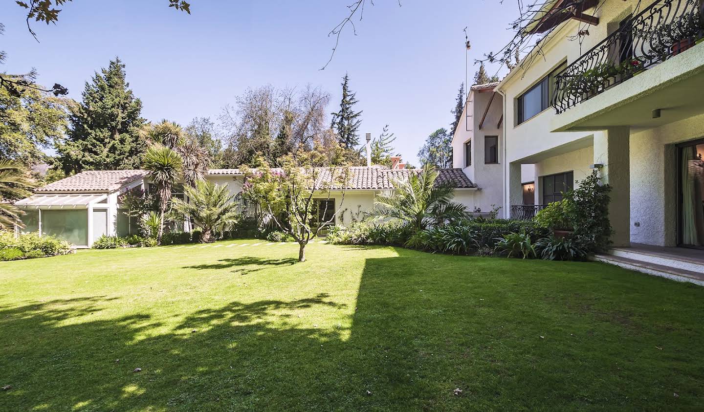 House with garden and terrace Lo Barnechea