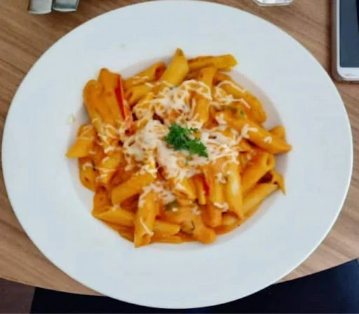 Fusion Pink Sauce Penne Pasta - Veg