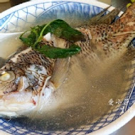 以馬內利鮮魚湯