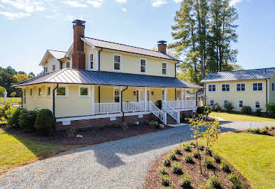 Farmhouse with pool 4