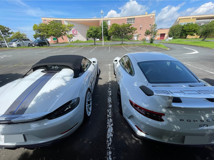 911 クーペのプチツー・GT3・蒲フォルニア・ブルーモーメントに関するカスタム事例の投稿画像1枚目
