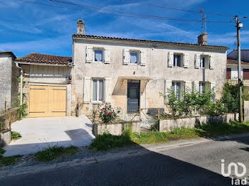 maison à Les Gonds (17)