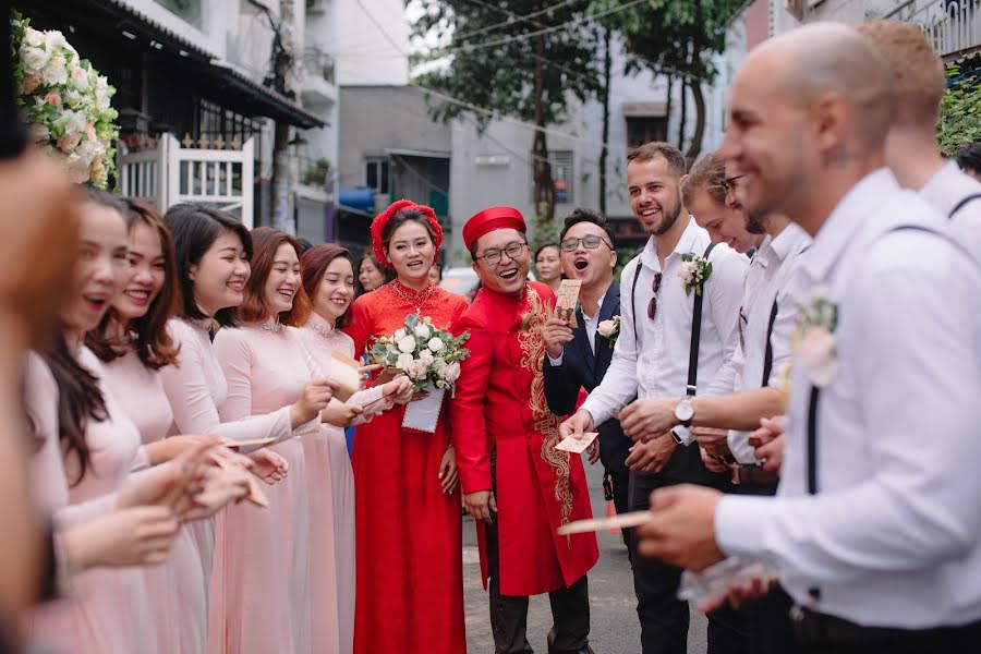 Fotógrafo de casamento Tien Dang (tiendangstudio). Foto de 9 de fevereiro 2019