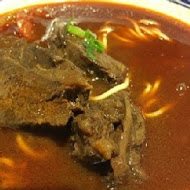 段純貞牛肉麵(空軍一村店)