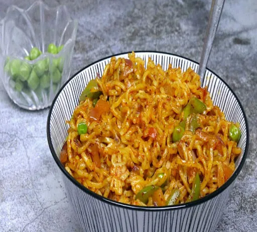 Schezwan Veg Maggi [300ml Pack]