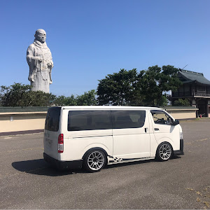 ハイエースバン