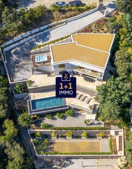 Vente maison 5 pièces 280 m² à Roquebrune-sur-Argens (83520), 3 150 000 €