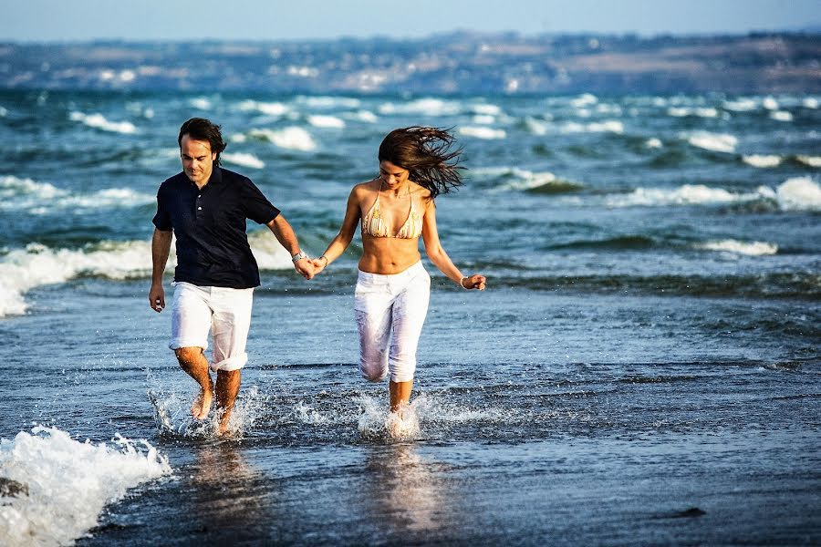 Fotografo di matrimoni Carmelo Ucchino (carmeloucchino). Foto del 16 aprile 2020