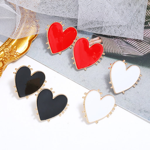 Title 9, Love Heart-shaped Small Ear Studs Geometric Rou...