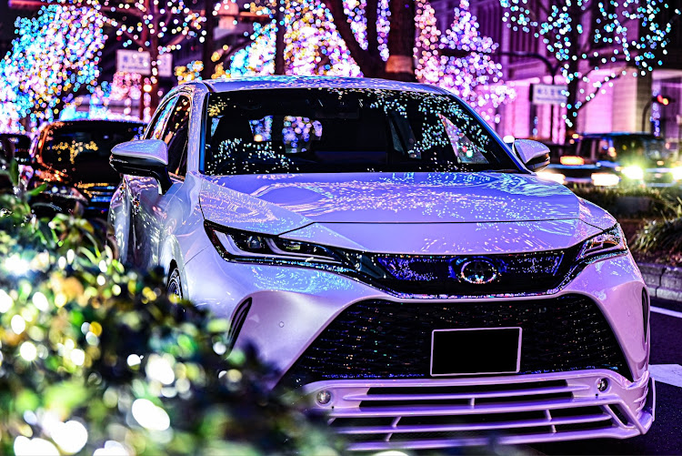 ハリアーの御堂筋イルミネーション2023に関するカスタム事例の投稿画像1枚目