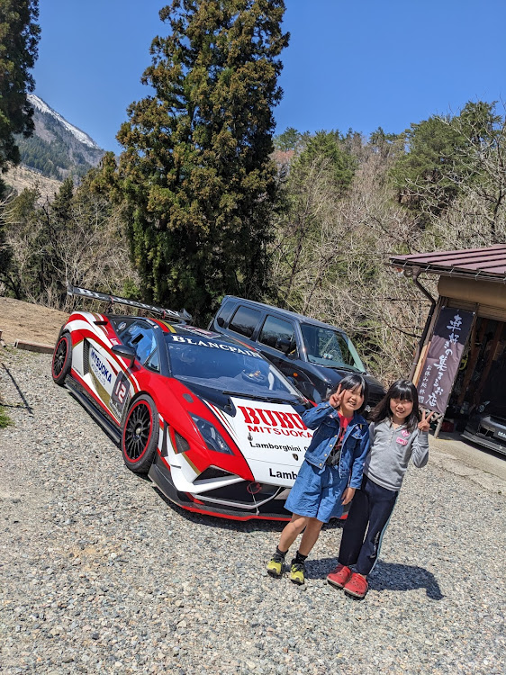 ゆーじ　(車好きの集まるお店　お休み処柊)さんが投稿した白川郷・お休み処柊・車好きの輪・車好きの集まるお店・ランボルギーニガヤルドに関するカスタム事例の投稿画像2枚目