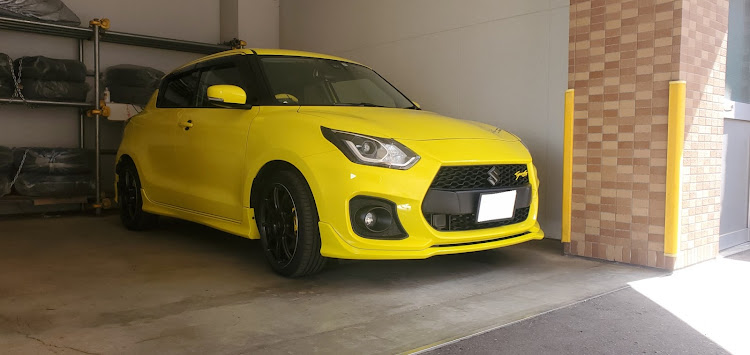 スイフトスポーツのゴールデンウィーク・チャンピオンイエロー・洗車・コーティング・キャリパー塗装完成♪に関するカスタム事例の投稿画像12枚目