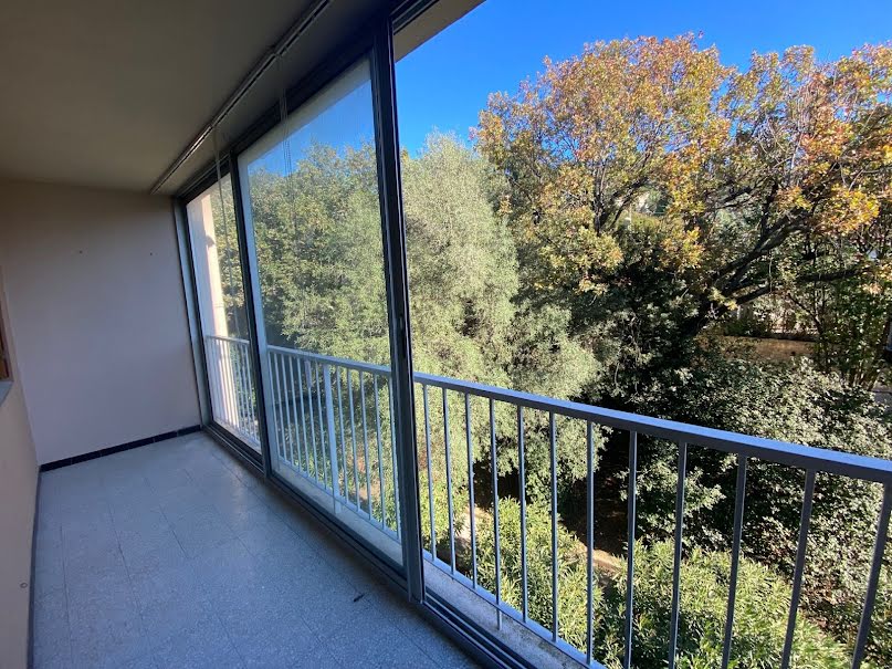 Vente appartement 1 pièce 30.44 m² à Hyeres (83400), 107 000 €