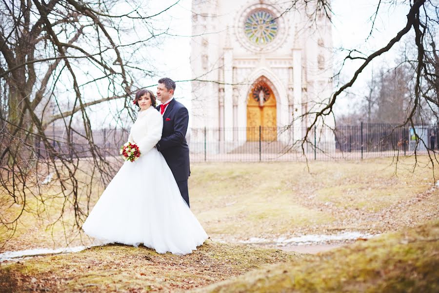 Fotógrafo de casamento Nataliya Puchkova (natalipuchkova). Foto de 20 de abril 2016