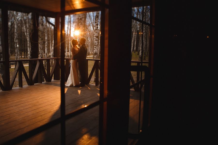 Fotógrafo de casamento Ilya Burdun (burdun). Foto de 25 de abril 2017