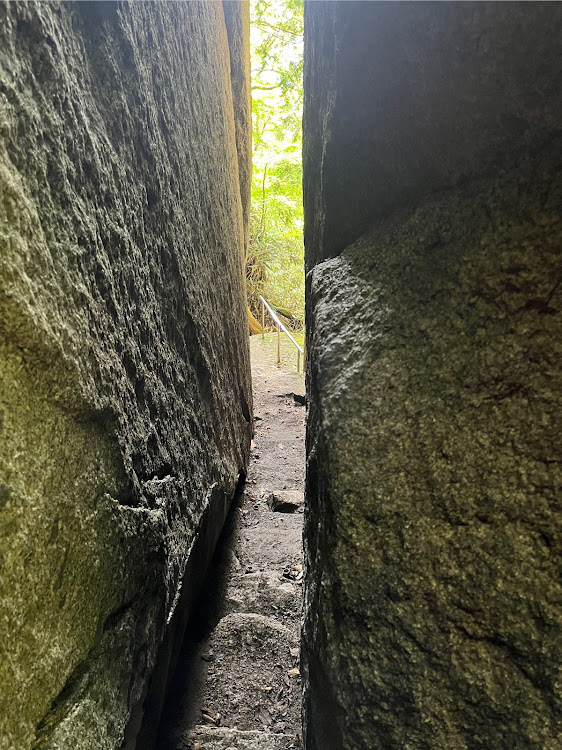 CX-8の石割神社・困った時の神頼みに関するカスタム事例の投稿画像5枚目