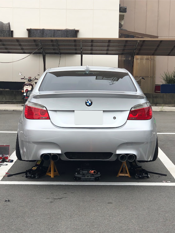 5シリーズ セダンの車高短・純ベタ・深リム・キャンバー・bmwに関するカスタム事例の投稿画像1枚目