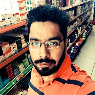 Kunal Arora at Valeur Grocery Marche, New Multan Nagar,  photos