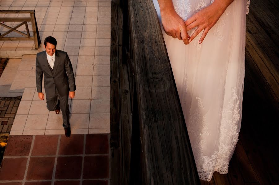 Fotografo di matrimoni Nei Bernardes (bernardes). Foto del 15 aprile 2017