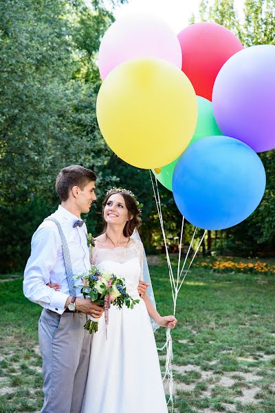 Fotógrafo de casamento Irina Dolotova (dolotova). Foto de 12 de agosto 2016