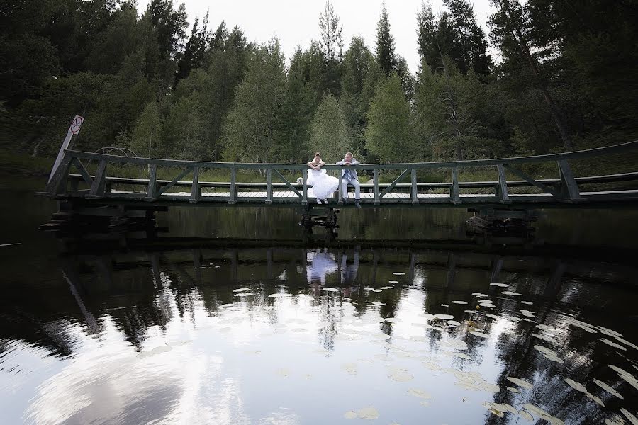 Wedding photographer Vadim Leontev (paintfort). Photo of 22 November 2014