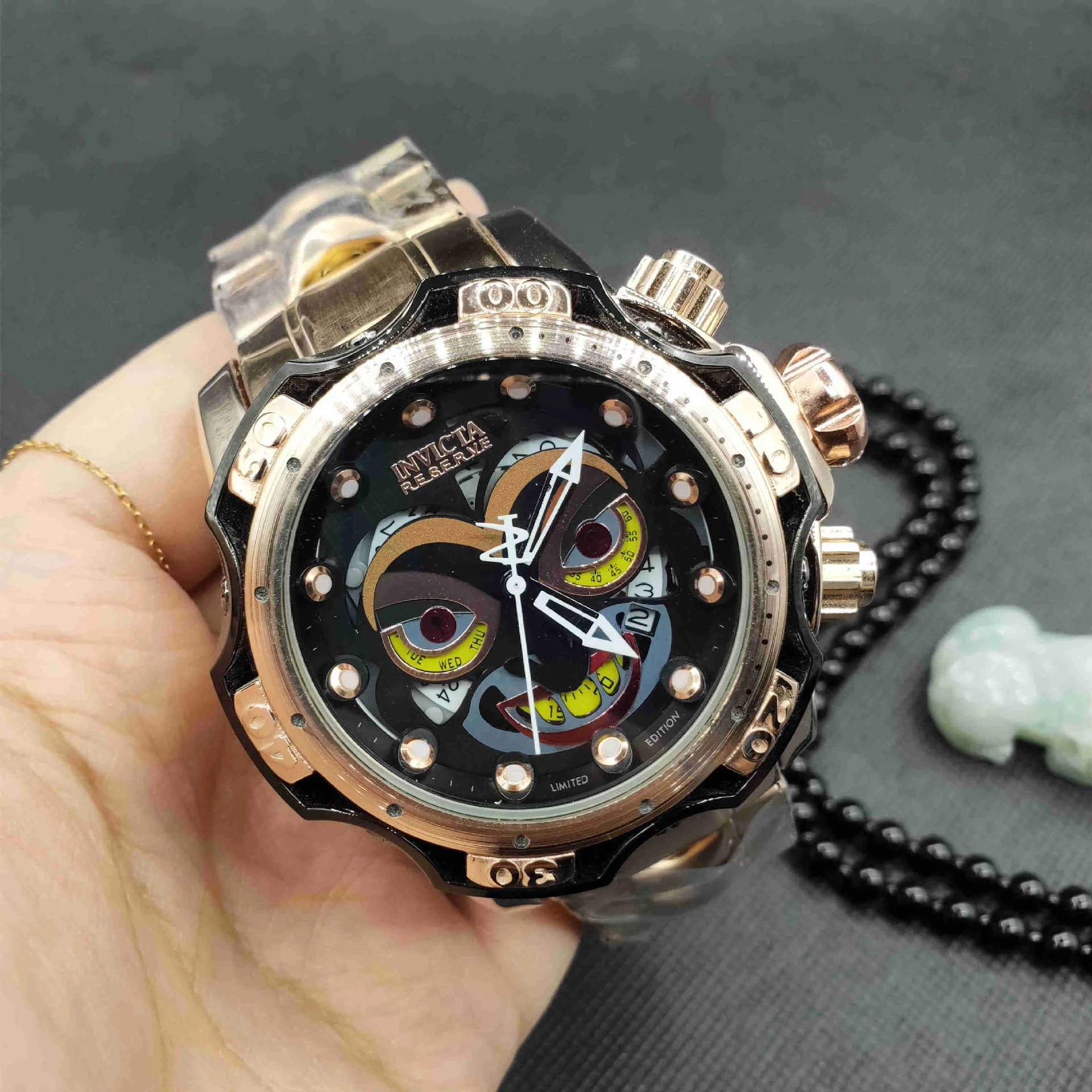 Title 7, Hoogwaardig quartz horloge met alle functies, v...
