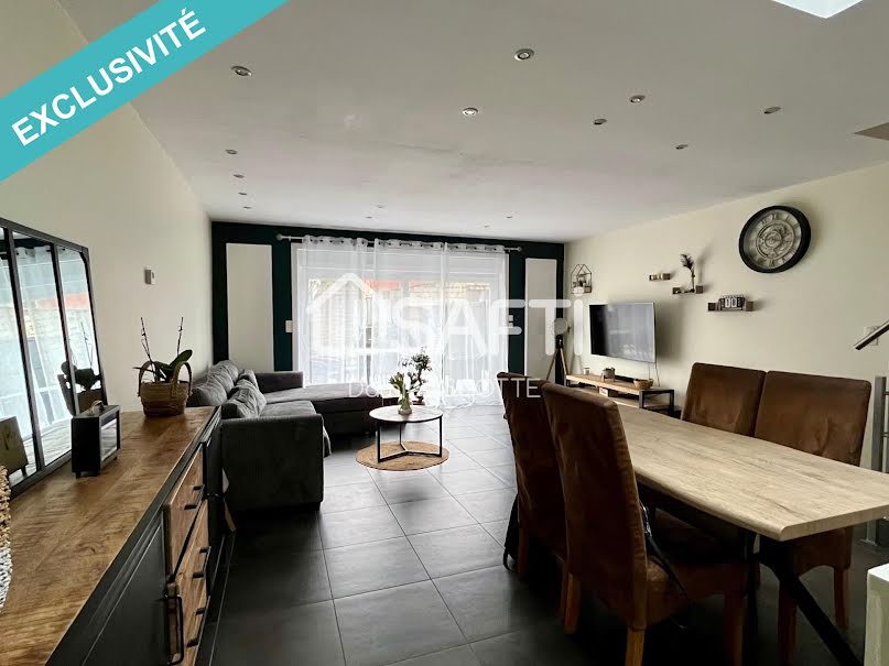 Vente maison 4 pièces 122 m² à Halluin (59250), 232 000 €